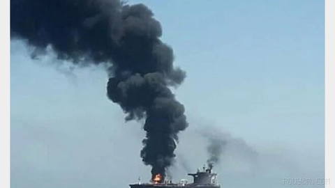 UK Maritime Trade Operations Centre: Missile hit a tanker 13 nautical miles southeast of Lima in Oman, Tuesday 23 Tir…