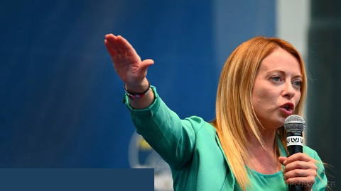 İtalya’nın Meloni, İtalyan okullarında peçeyi yasaklayacağını ve yabancı öğrencilerin sayısını sınırlayacağını vaat ediyor