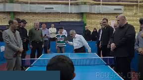 Halkın çocukları son stres ve bombalar ile füzelerle uğraşırken, Eğitim Bakanı ping-pong oynuyor