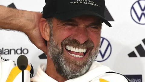 😅 آوازخوانی کلوپ برای کینگ اتو!