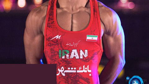 کلکسیون از فنون از هر دو کشتی گیر؛ خلاصه رقابت احمد جوان 10 - نیخیل 9 🖥 برای تماشای ویدیو با کیفیت‌های بالاتر 👈 (لینک وی…