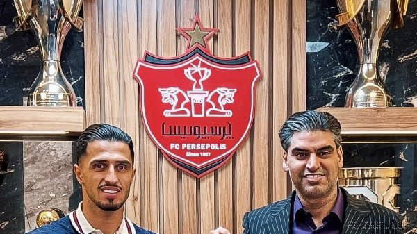✔ Official: Ali Alipour has extended his contract with Persepolis