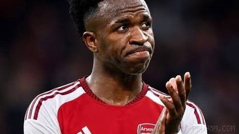 👀 Vinícius on the radar of the Gunners! Arsenal is after Real Madrid’s Brazilian star 📣 #rumors ⌛ According to David Ornstein, Arsenal have begun their talks with Vinícius…