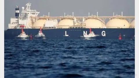 Neft tankeri takip şirketi verilerinin, Hürmüz Boğazı’ndan ilk LNG sevkiyatının geçişini göstermesi