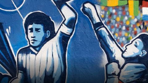 🔻The historic ball from the 1986 World Cup quarterfinal match that Diego Maradona scored his famous “Hand of God” goal with was sold at an American auction for $3.3 million. The price was far lower than the initial estimate of $10 million by experts.