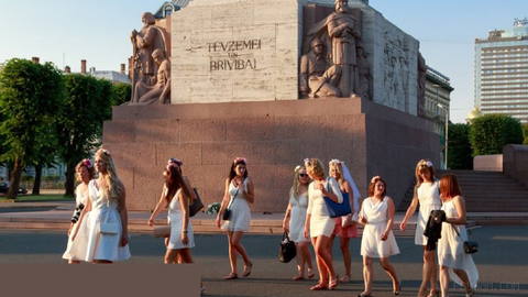 ⏺In Lithuania, there is such a shortage of men that girls are willing to pay boys 3 to 5 thousand dollars (600 million to 1 billion) per month and rent them out so they can go into a relationship with them and also have sex with them…