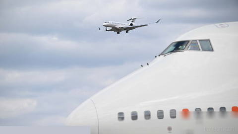US President Donald Trump says aircraft made by Canadian company