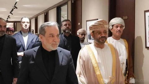 Badr Al-Busaidi, Oman’s foreign minister, announces the regional “Salalah” meeting has been postponed