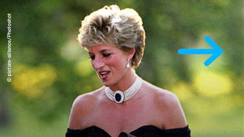 📸 Public display and then the auction of Princess Diana’s famous “revenge dress”