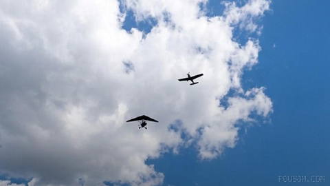 ✈︎ 2 ultralight aircraft collide midair in Italy's Modena province,