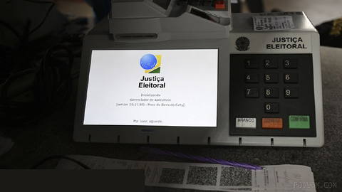 Polls open in Brazil for a presidential runoff between incumbent Luiz Inacio Lula da Silva and conservative Sen.