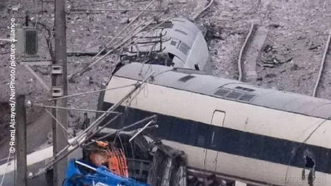 🔶 İspanya’da tren kazasında en az 68 kişi hayatını kaybetti; üç gün genel yas ilan edildi