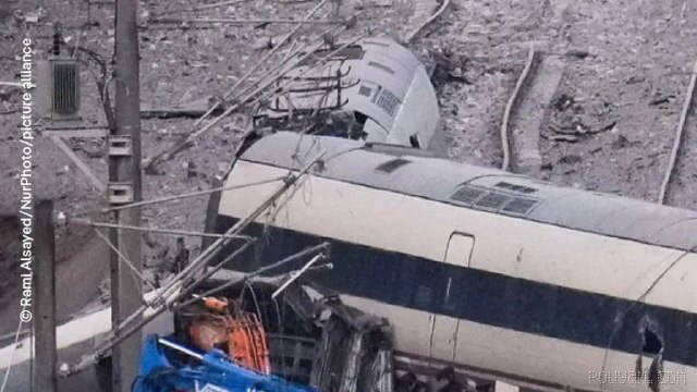 🔶 İspanya’da tren kazasında en az 68 kişi hayatını kaybetti; üç gün genel yas ilan edildi