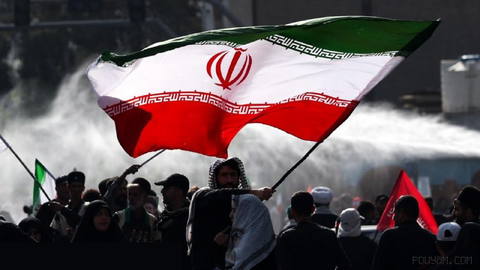 ایران هرگز در برابر دشمنانش سر فرود نخواهد آورد/ حبیب‌الله سیاری، رئیس ستاد