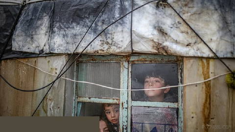 🚨 UN refugee agency warns 9 million people across Afghanistan, Ukraine,