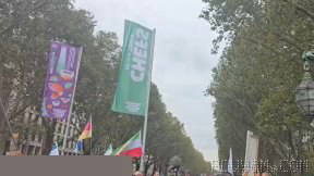 👑Right now on Saturday, September 26 in Düsseldorf, Germany, monarchists held gatherings,